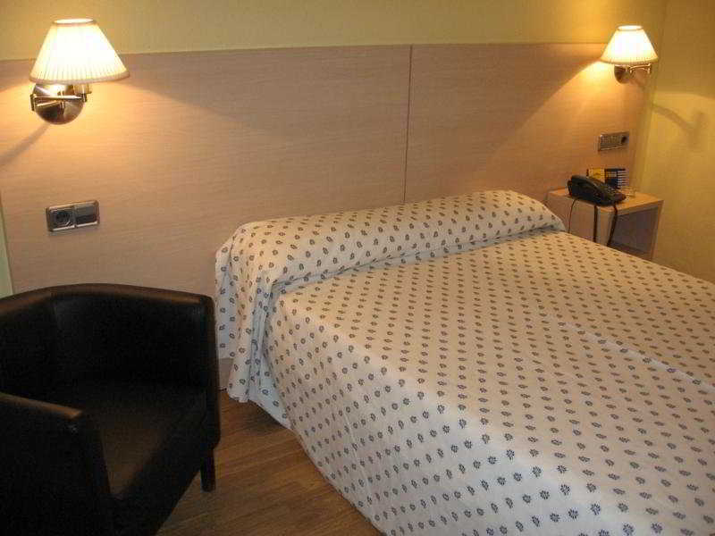Madrid Motion Hostel Exterior photo